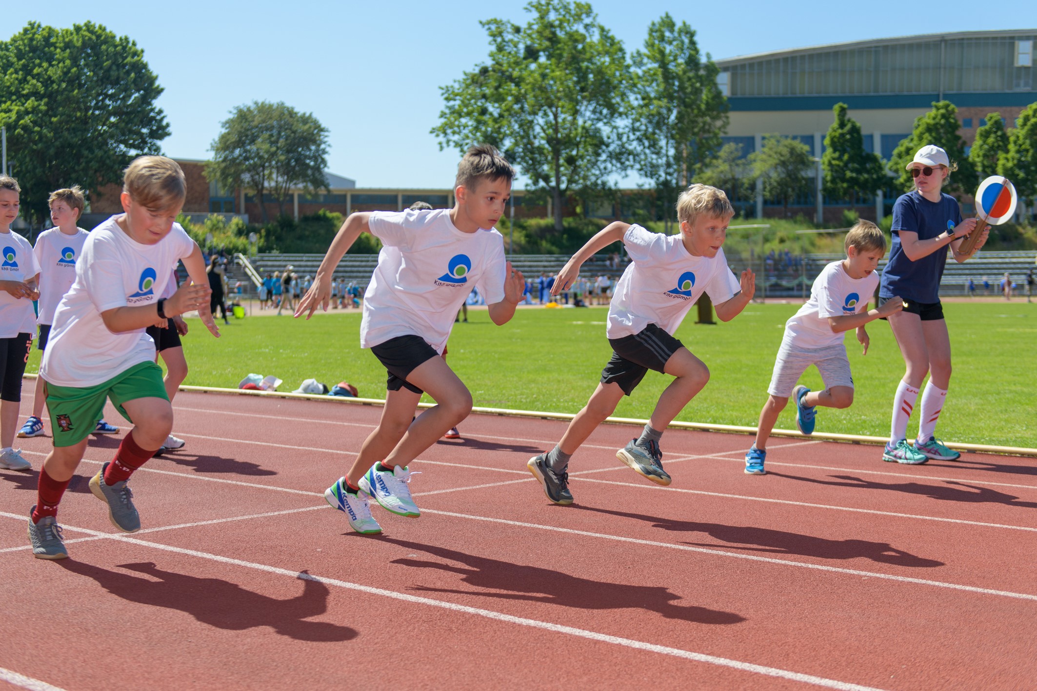 Die Hortkinder traten auf einer 60 Meter langen Strecke im Laufen gegeneinander an. Die Vorschulkinder waren mit 30 Metern dabei